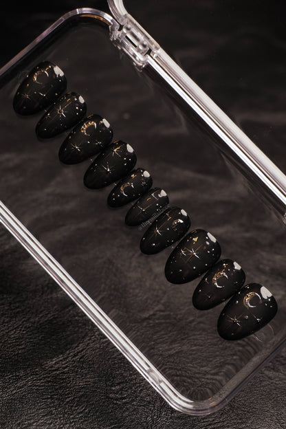 The Empress (Black)